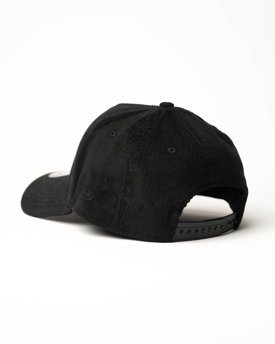 New Era 9Forty A Frame 1LoveIE Snapback ( Black / Black Corduroy )