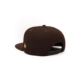 Limited Burntwood / Metallic Gold 1LoveIE New Era 9FIFTY Snapback