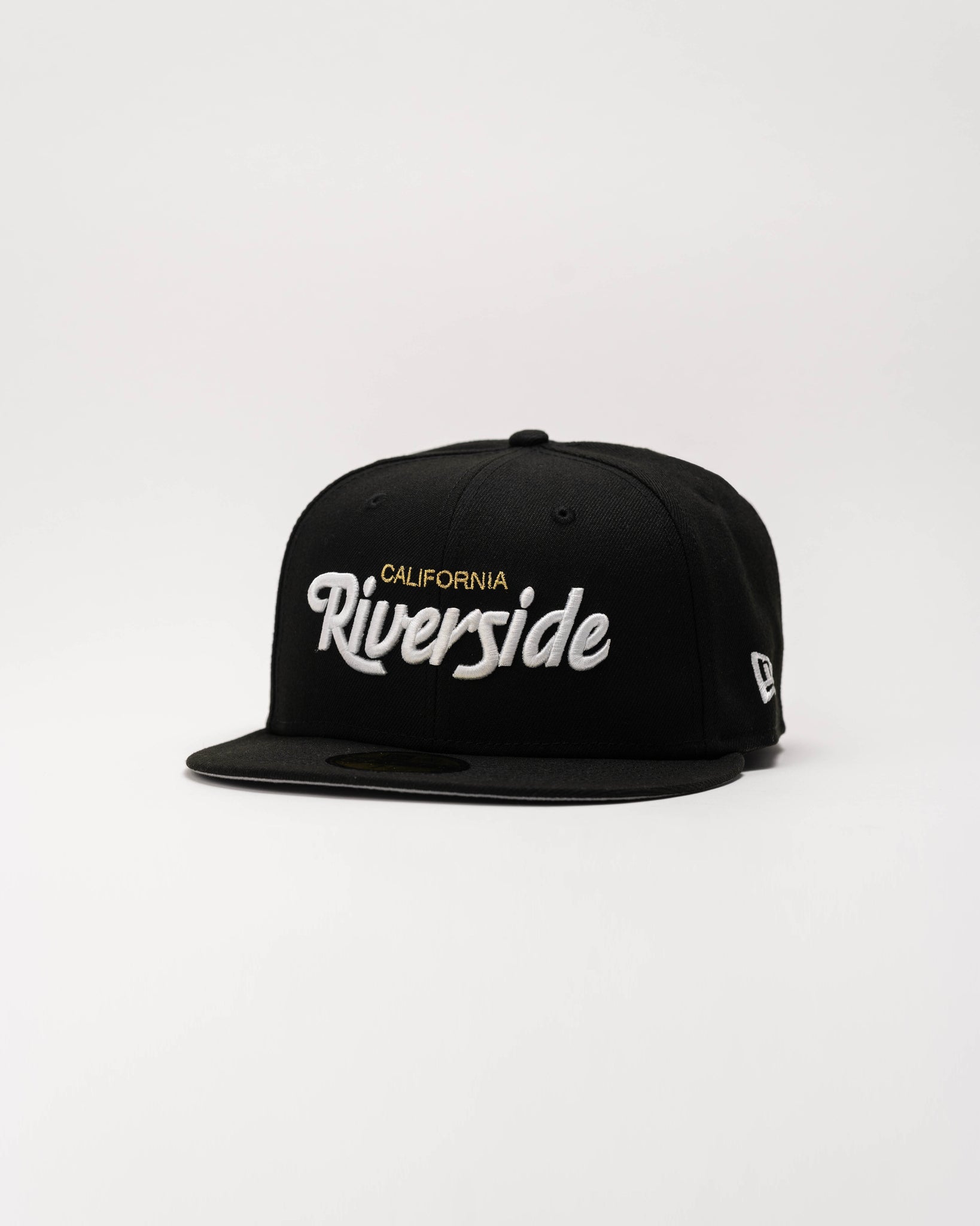 Limited Black / White Gold 1LoveIE Riverside Script New Era 59FIFTY Fi