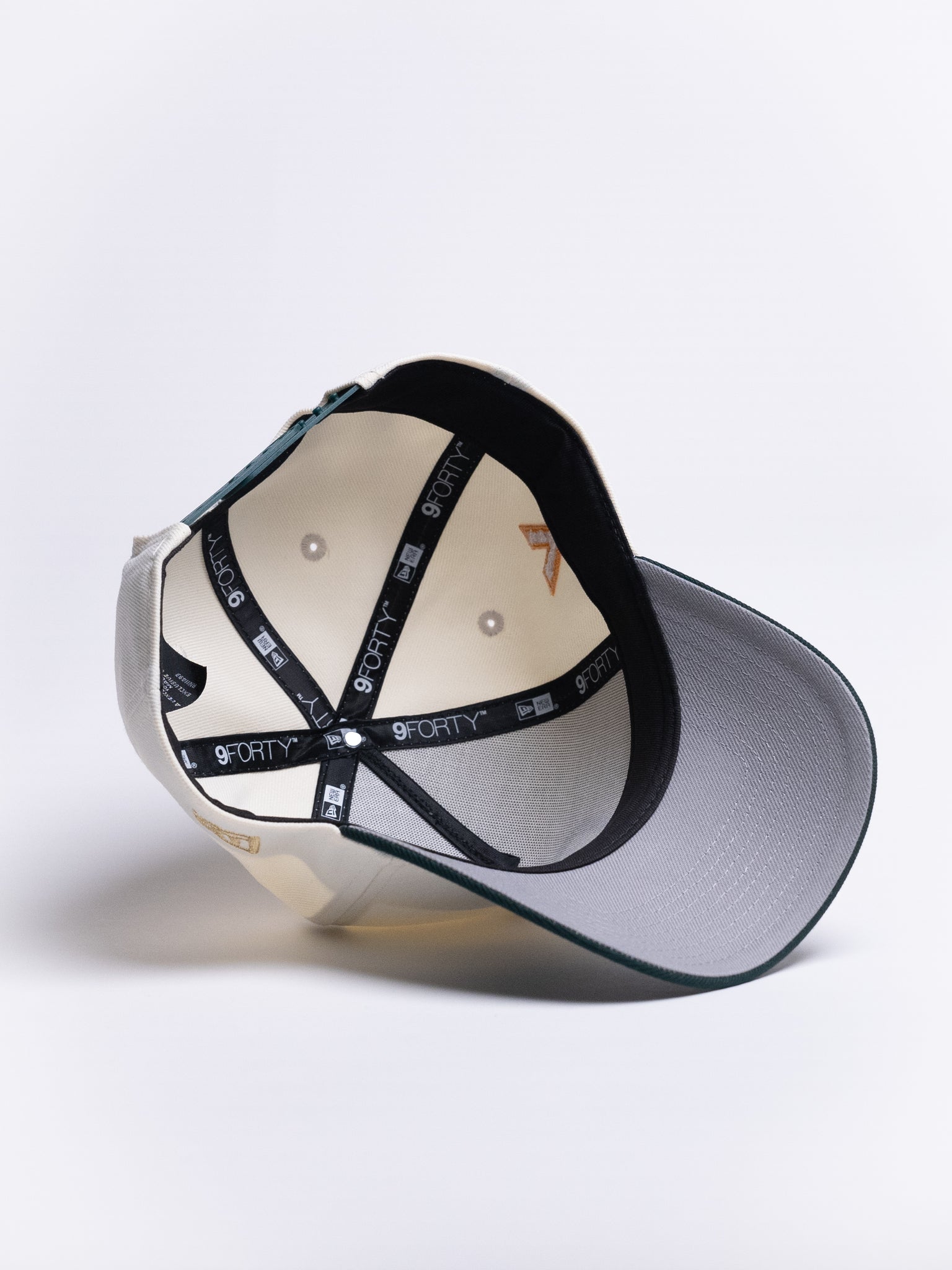New Era 9Forty A Frame 1LoveIE Snapback (Chrome Black Corduroy)