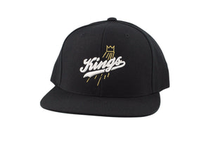 Kings Script (Black/White)